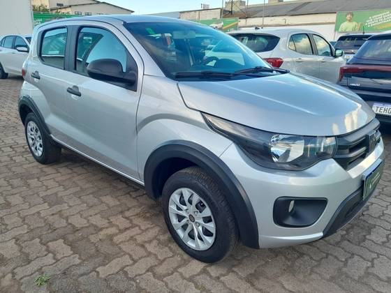 FIAT MOBI 1.0 EVO FLEX LIKE. MANUAL FIAT MOBI 1.0 EVO FLEX LIKE. MANUAL